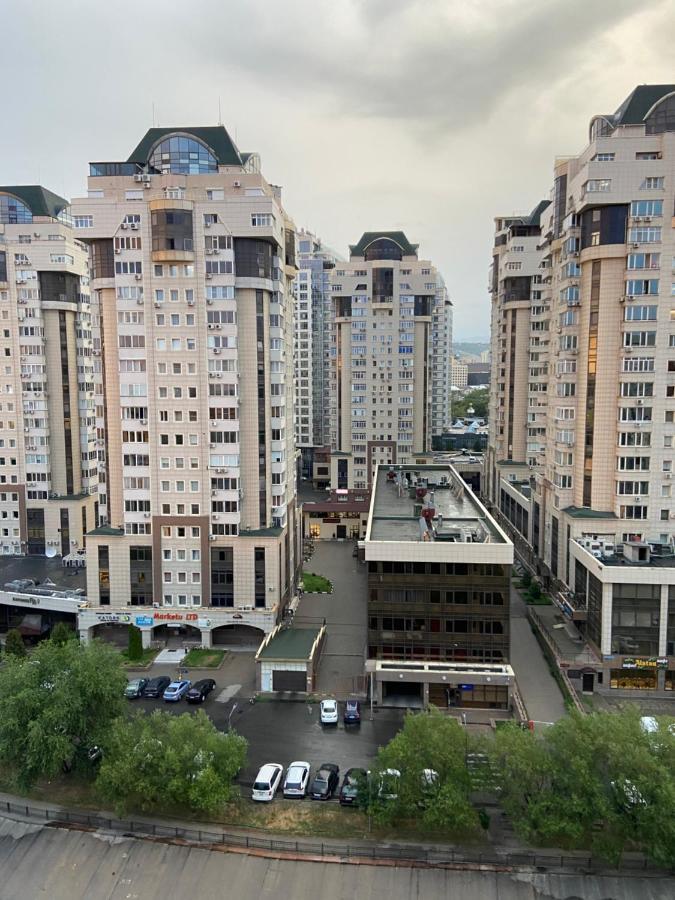 Квартира В Центре Алматы Εξωτερικό φωτογραφία